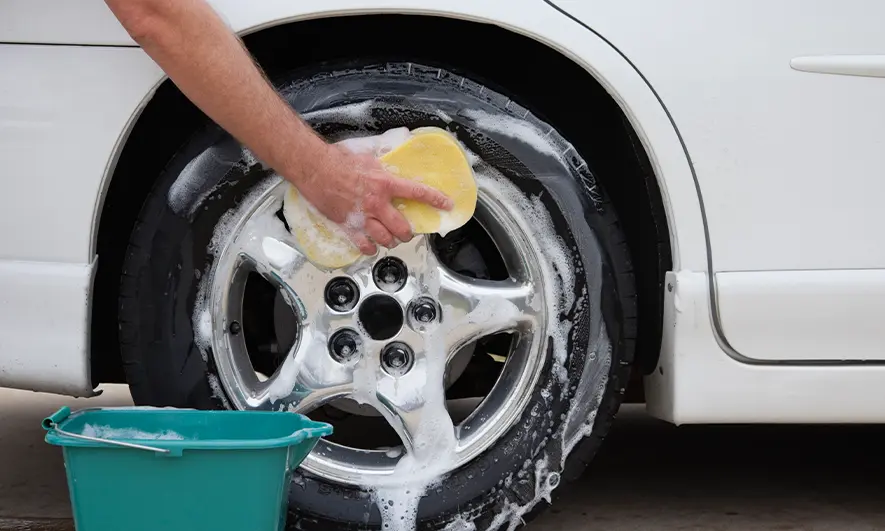 washing car
