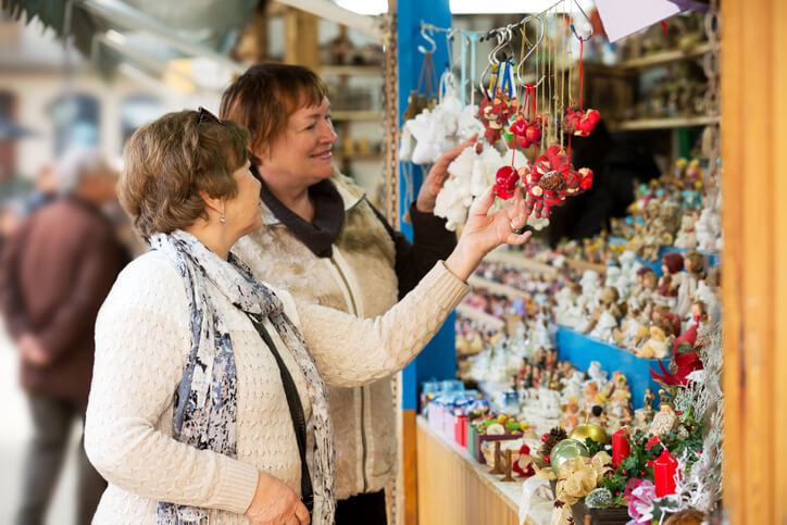women at craft show