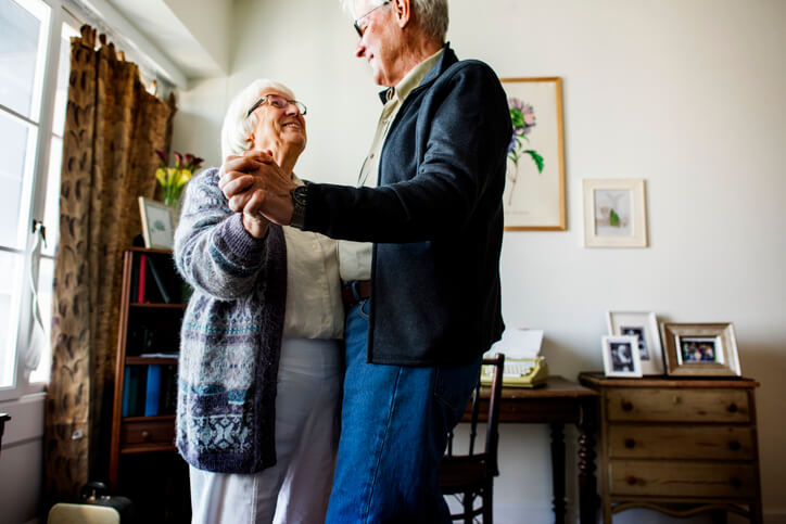 couple dancing