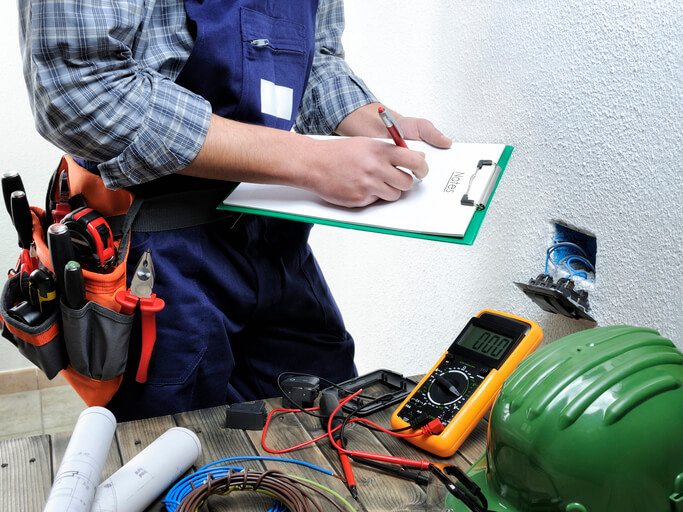 Electrician inspect wiring