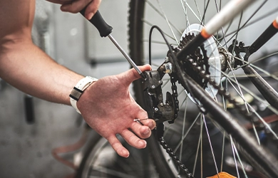 workers compensation for sporting goods stores