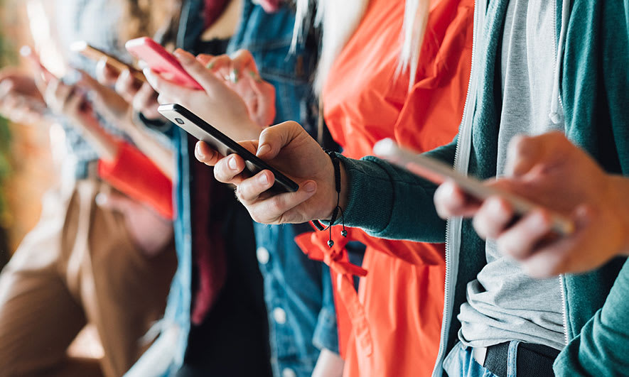 Social Media in the Digital Age: How It’s Affecting Student Mental Health