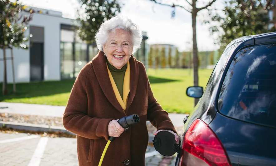 Insurance for Electric Cars vs. Gas Cars