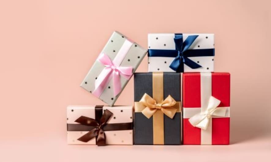 Unique Places to Shop for the Perfect Holiday Gift