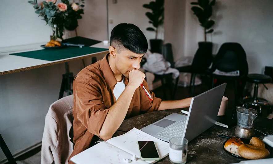 small business owner researching freelance business insurance