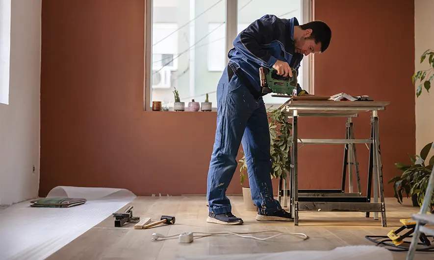 small business protected by general liability insurance for handyman
