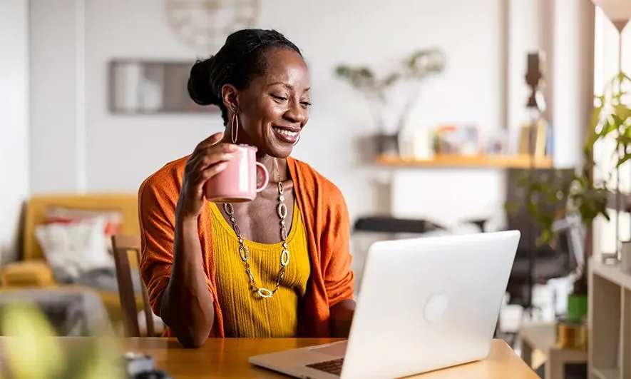 woman researching how do i get renters insurance online
