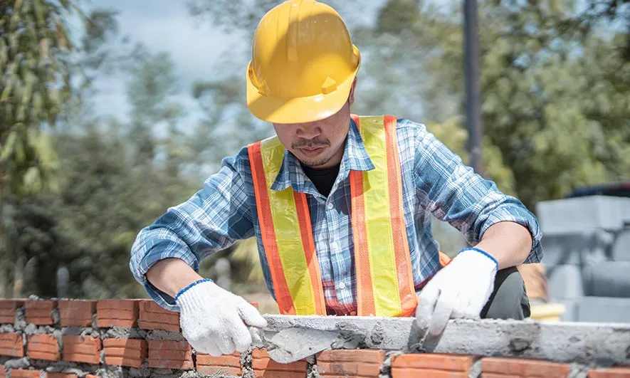 small business owner happy after getting Mason Insurance quote