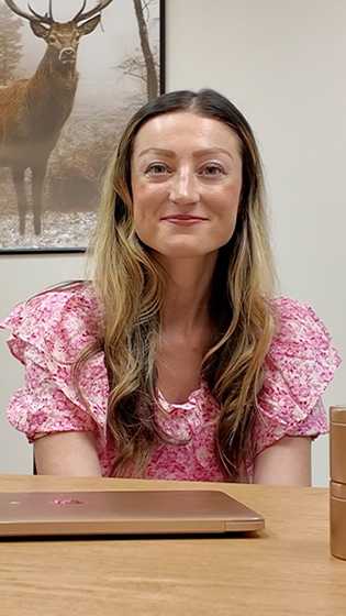 Stella's Way Marketing small business owner giving testimonial on having business consultant insurance from The Hartford