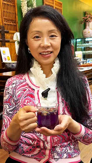 The Green Teahouse small business owner giving testimonial on having restaurant insurance from The Hartford